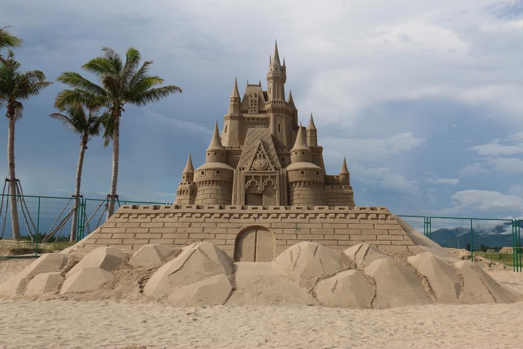 Wyndham Grand Plaza Royale Hainan Longmu Bay Ledong Exterior photo